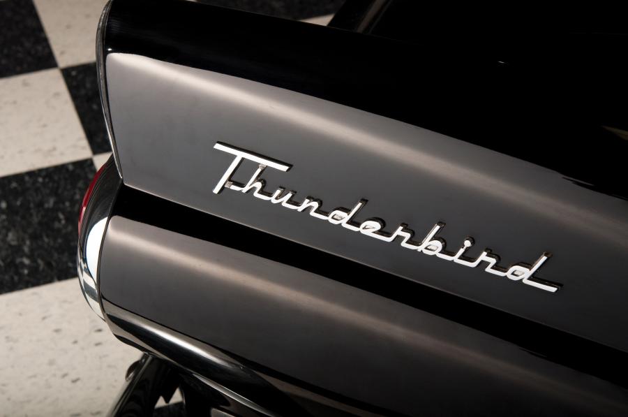Логотип Ford Thunderbird (P5/40) 1955 года  (фото 36 из 128)